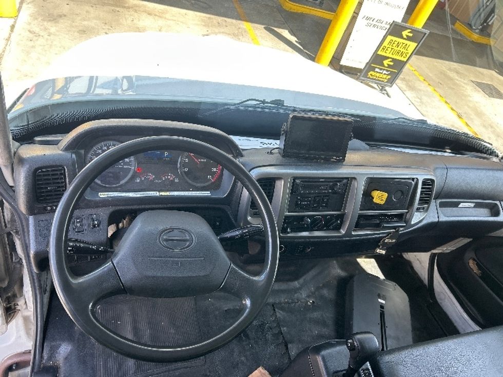 Medium Duty Box Truck-Light and Medium Duty Trucks-Hino-2019-268-Fontana-CA-210,985\n\t\tmiles-$ 46,000 - Image 19