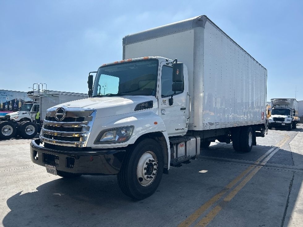 Medium Duty Box Truck-Light and Medium Duty Trucks-Hino-2019-268-Fontana-CA-210,985\n\t\tmiles-$ 46,000 - Image 3