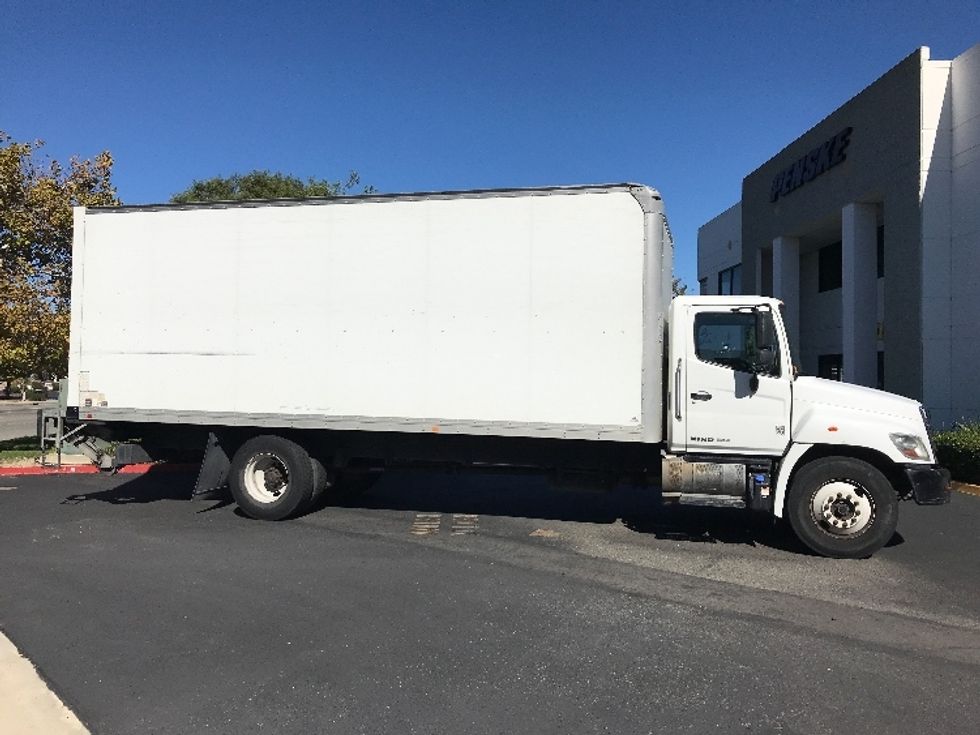 Medium Duty Box Truck-Light and Medium Duty Trucks-Hino-2019-268-Fontana-CA-225,057\n\t\tmiles-$ 44,250 - Image 15