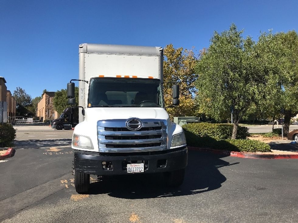 Medium Duty Box Truck-Light and Medium Duty Trucks-Hino-2019-268-Fontana-CA-225,057\n\t\tmiles-$ 44,250 - Image 2