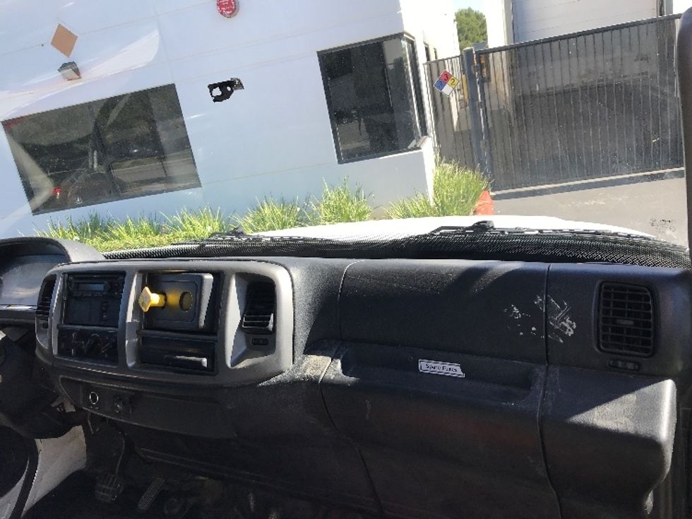 Medium Duty Box Truck-Light and Medium Duty Trucks-Hino-2019-268-Fontana-CA-225,057\n\t\tmiles-$ 44,250 - Image 21