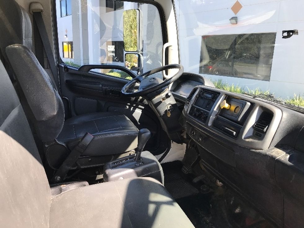 Medium Duty Box Truck-Light and Medium Duty Trucks-Hino-2019-268-Fontana-CA-225,057\n\t\tmiles-$ 44,250 - Image 22