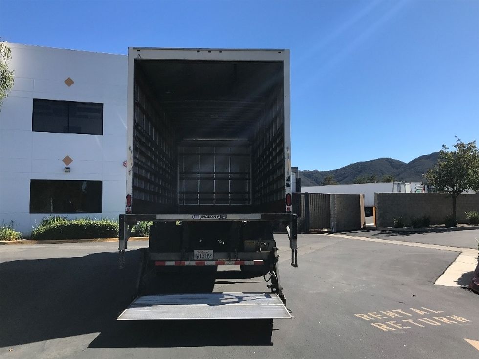 Medium Duty Box Truck-Light and Medium Duty Trucks-Hino-2019-268-Fontana-CA-225,057\n\t\tmiles-$ 44,250 - Image 9
