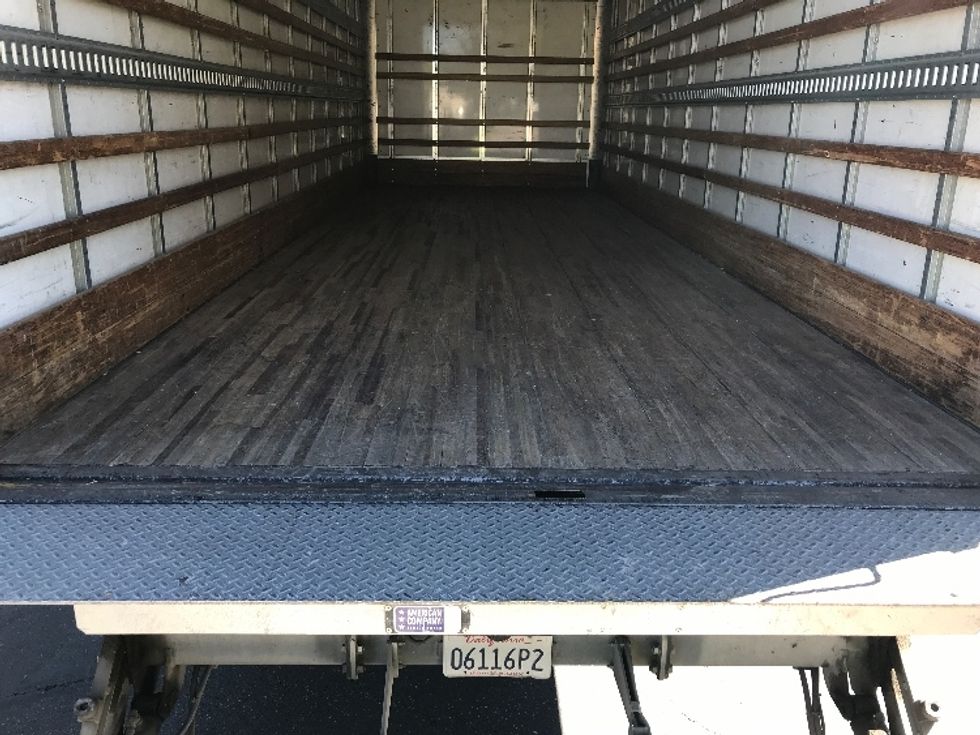 Medium Duty Box Truck-Light and Medium Duty Trucks-Hino-2019-268-Fontana-CA-229,461\n\t\tmiles-$ 43,500 - Image 10