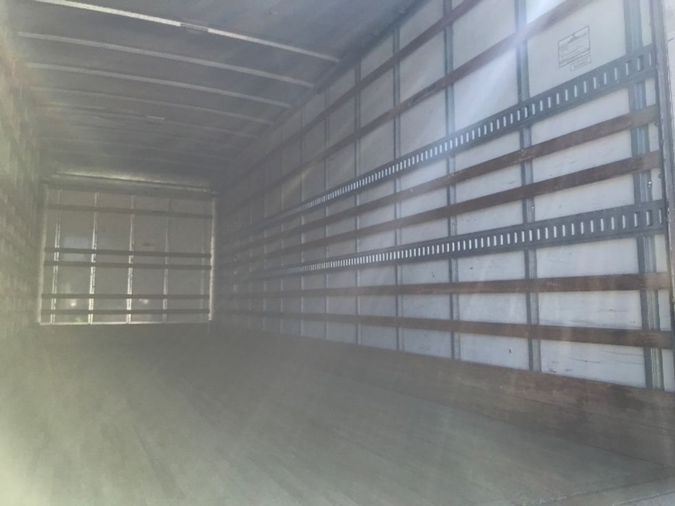 Medium Duty Box Truck-Light and Medium Duty Trucks-Hino-2019-268-Fontana-CA-229,461\n\t\tmiles-$ 43,500 - Image 12