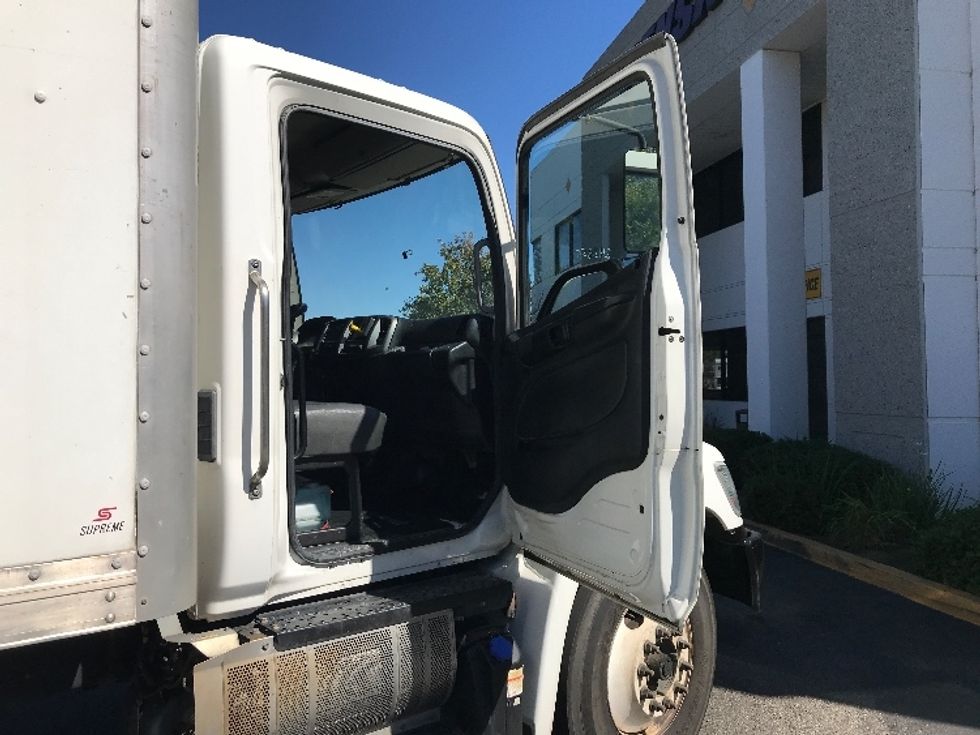 Medium Duty Box Truck-Light and Medium Duty Trucks-Hino-2019-268-Fontana-CA-229,461\n\t\tmiles-$ 43,500 - Image 20