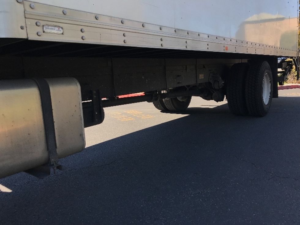 Medium Duty Box Truck-Light and Medium Duty Trucks-Hino-2019-268-Fontana-CA-229,461\n\t\tmiles-$ 43,500 - Image 5
