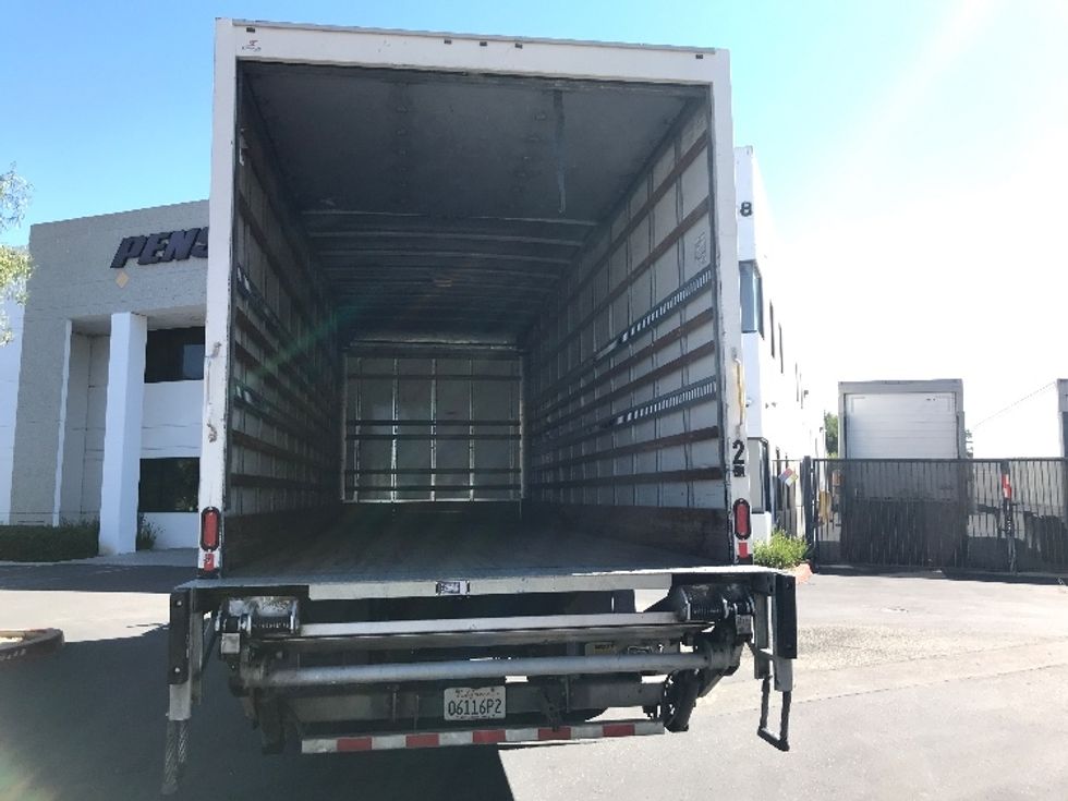 Medium Duty Box Truck-Light and Medium Duty Trucks-Hino-2019-268-Fontana-CA-229,461\n\t\tmiles-$ 43,500 - Image 8