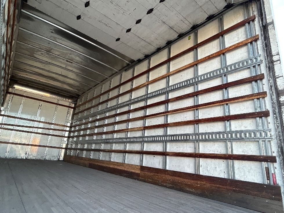 Medium Duty Box Truck-Light and Medium Duty Trucks-Hino-2019-268-Fontana-CA-231,769\n\t\tmiles-$ 43,250 - Image 12