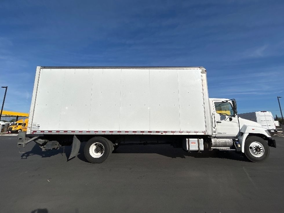 Medium Duty Box Truck-Light and Medium Duty Trucks-Hino-2019-268-Fontana-CA-231,769\n\t\tmiles-$ 43,250 - Image 15