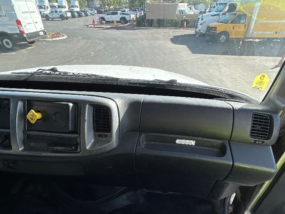 Medium Duty Box Truck-Light and Medium Duty Trucks-Hino-2019-268-Fontana-CA-231,769\n\t\tmiles-$ 43,250 - Image 21