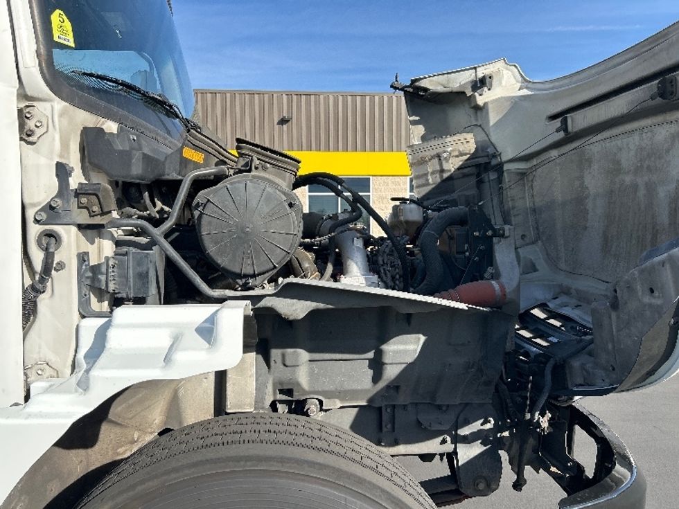 Medium Duty Box Truck-Light and Medium Duty Trucks-Hino-2019-268-Fontana-CA-231,769\n\t\tmiles-$ 43,250 - Image 23