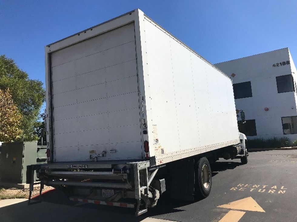 Medium Duty Box Truck-Light and Medium Duty Trucks-Hino-2019-268-Fontana-CA-235,400\n\t\tmiles-$ 42,750 - Image 12