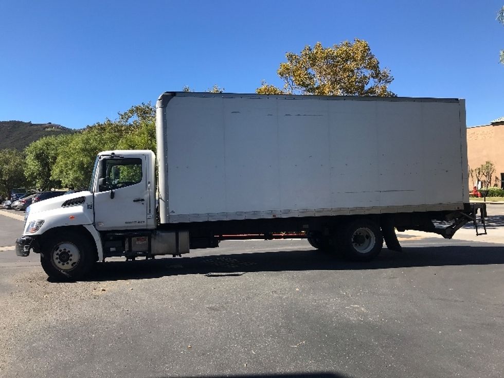 Medium Duty Box Truck-Light and Medium Duty Trucks-Hino-2019-268-Fontana-CA-235,400\n\t\tmiles-$ 42,750 - Image 18