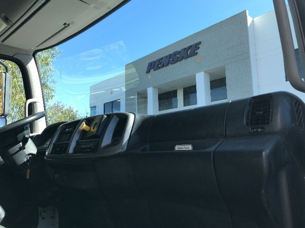 Medium Duty Box Truck-Light and Medium Duty Trucks-Hino-2019-268-Fontana-CA-235,400\n\t\tmiles-$ 42,750 - Image 21