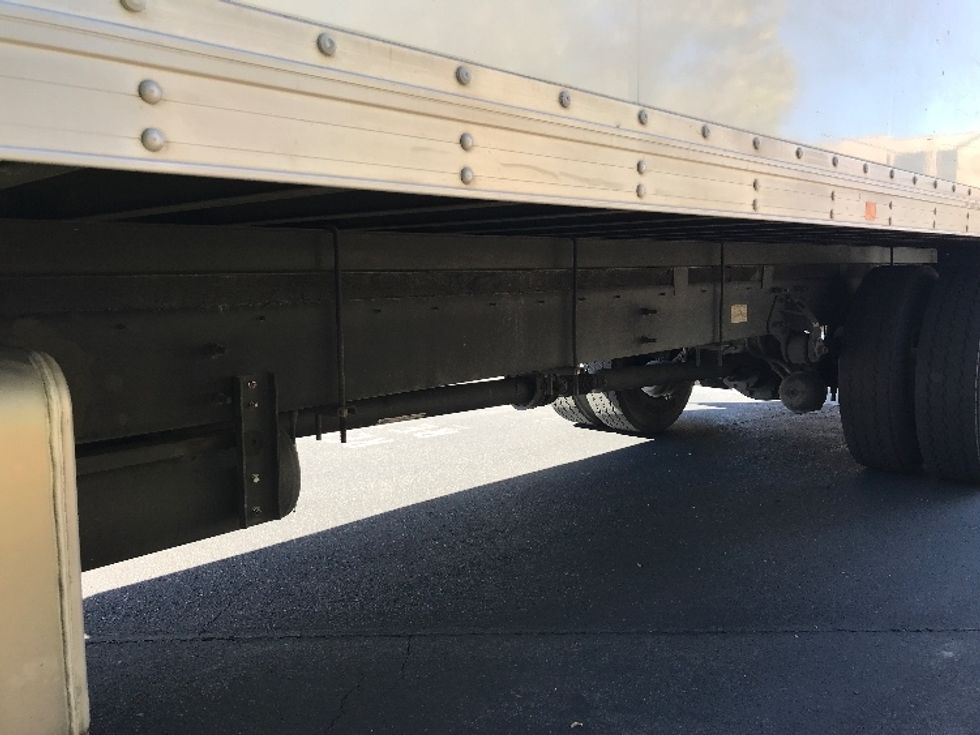 Medium Duty Box Truck-Light and Medium Duty Trucks-Hino-2019-268-Fontana-CA-235,400\n\t\tmiles-$ 42,750 - Image 4