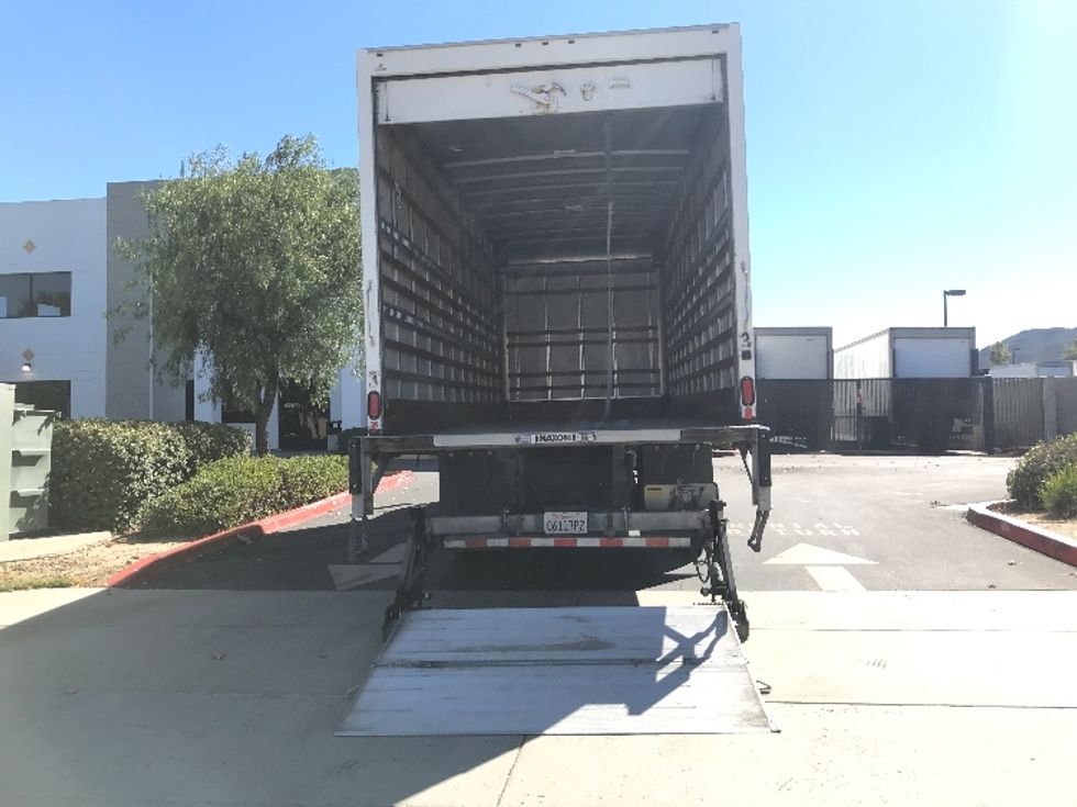 Medium Duty Box Truck-Light and Medium Duty Trucks-Hino-2019-268-Fontana-CA-235,400\n\t\tmiles-$ 42,750 - Image 8