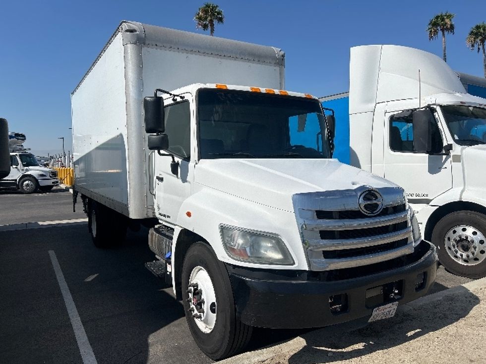 Medium Duty Box Truck-Light and Medium Duty Trucks-Hino-2019-268-Fontana-CA-238,355\n\t\tmiles-$ 36,000 - Image 1