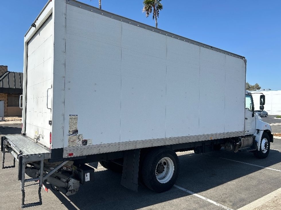 Medium Duty Box Truck-Light and Medium Duty Trucks-Hino-2019-268-Fontana-CA-238,355\n\t\tmiles-$ 36,000 - Image 13