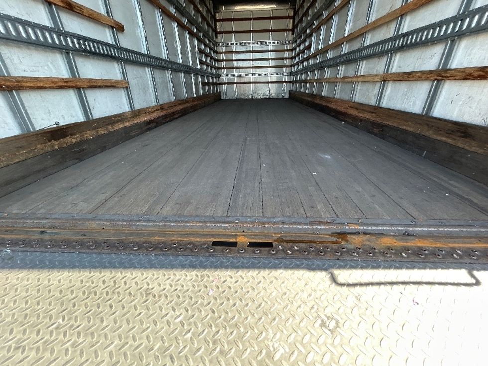 Medium Duty Box Truck-Light and Medium Duty Trucks-Hino-2019-268-Fontana-CA-238,463\n\t\tmiles-$ 41,250 - Image 10