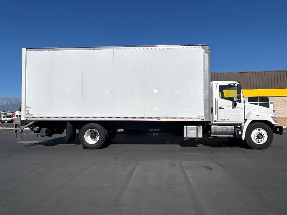 Medium Duty Box Truck-Light and Medium Duty Trucks-Hino-2019-268-Fontana-CA-238,463\n\t\tmiles-$ 41,250 - Image 15
