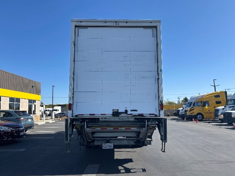 Medium Duty Box Truck-Light and Medium Duty Trucks-Hino-2019-268-Fontana-CA-238,463\n\t\tmiles-$ 41,250 - Image 7