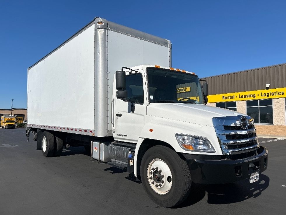 Medium Duty Box Truck-Light and Medium Duty Trucks-Hino-2019-268-Fontana-CA-245,221\n\t\tmiles-$ 41,250 - Image 1