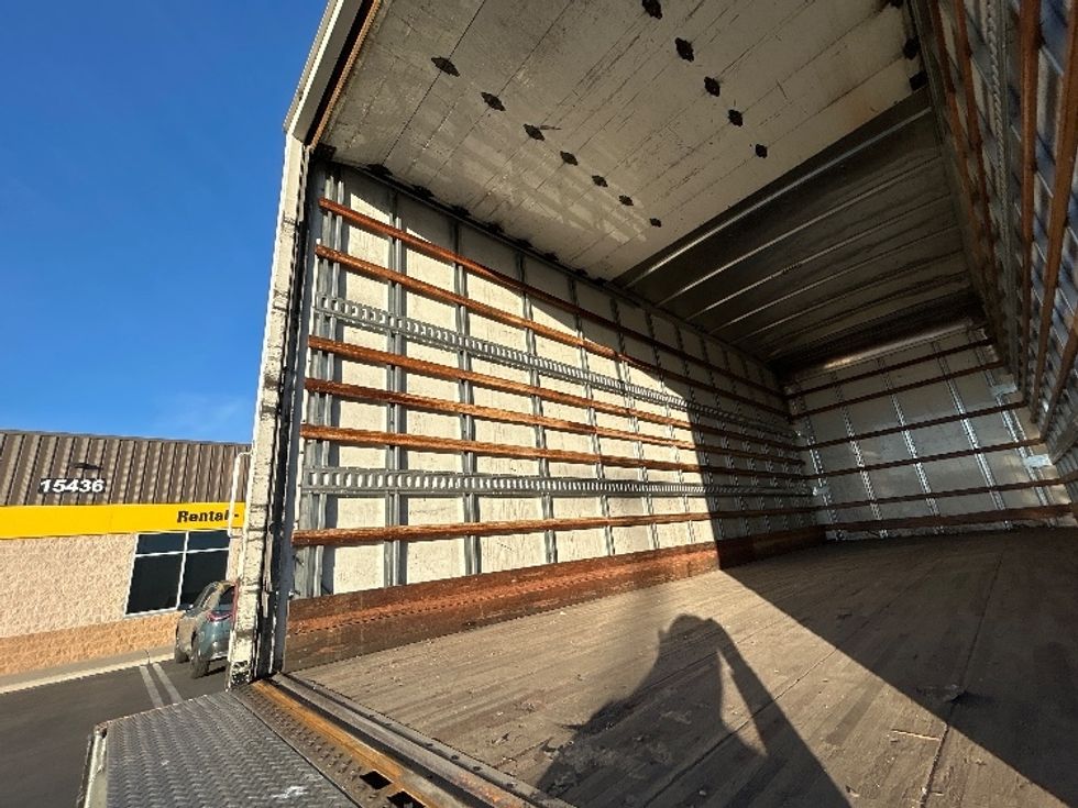 Medium Duty Box Truck-Light and Medium Duty Trucks-Hino-2019-268-Fontana-CA-245,221\n\t\tmiles-$ 41,250 - Image 11