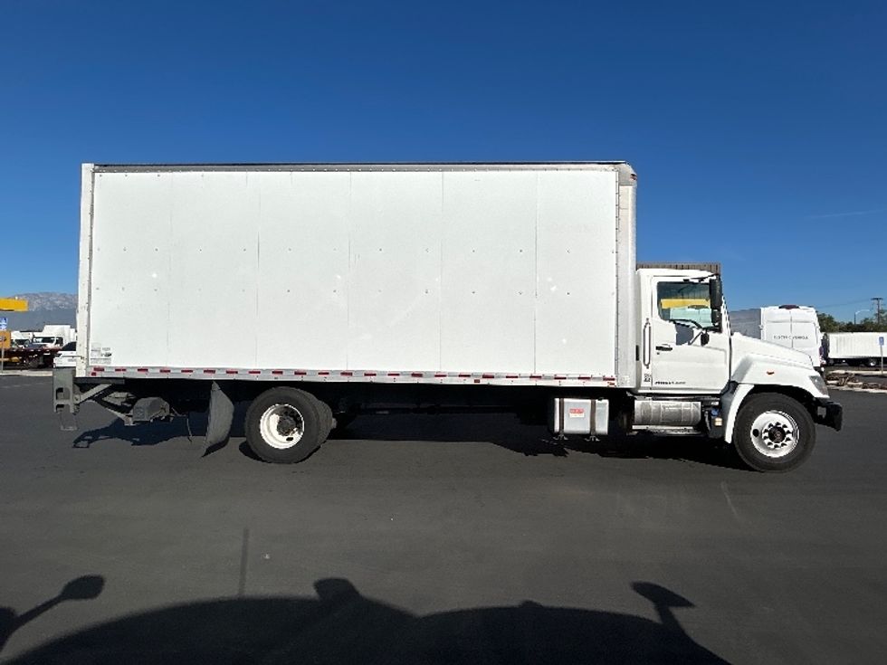 Medium Duty Box Truck-Light and Medium Duty Trucks-Hino-2019-268-Fontana-CA-245,221\n\t\tmiles-$ 41,250 - Image 15