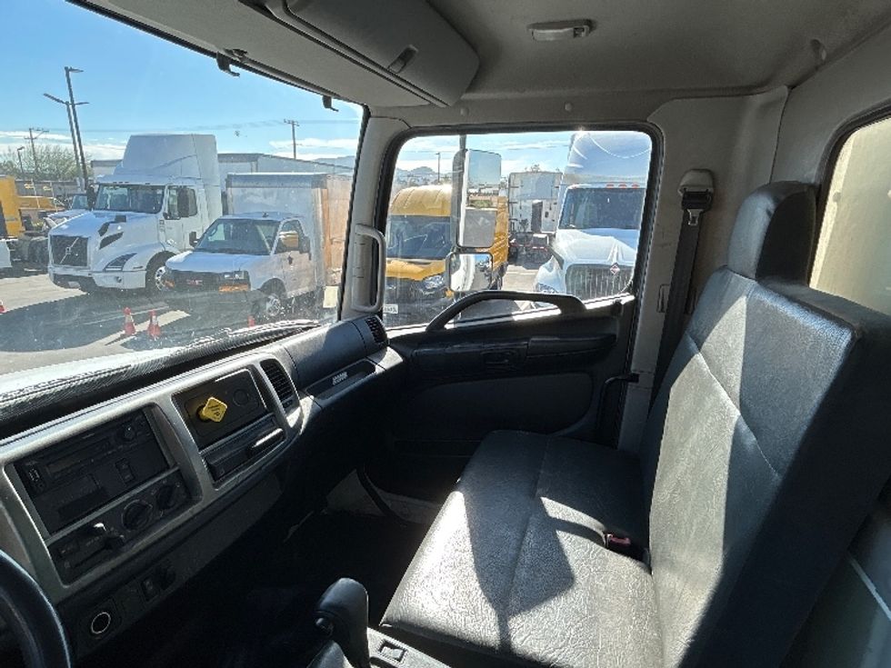 Medium Duty Box Truck-Light and Medium Duty Trucks-Hino-2019-268-Fontana-CA-245,221\n\t\tmiles-$ 41,250 - Image 19