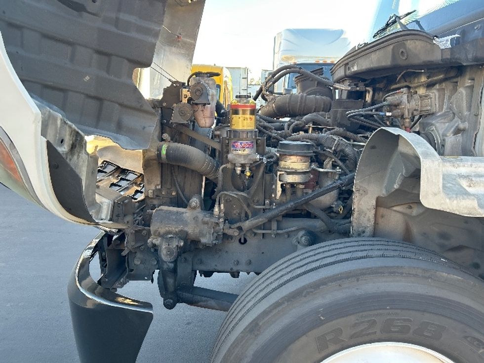 Medium Duty Box Truck-Light and Medium Duty Trucks-Hino-2019-268-Fontana-CA-245,221\n\t\tmiles-$ 41,250 - Image 24