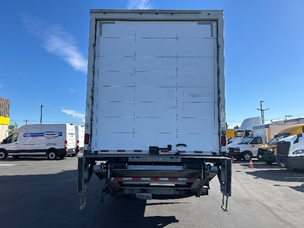 Medium Duty Box Truck-Light and Medium Duty Trucks-Hino-2019-268-Fontana-CA-245,221\n\t\tmiles-$ 41,250 - Image 7