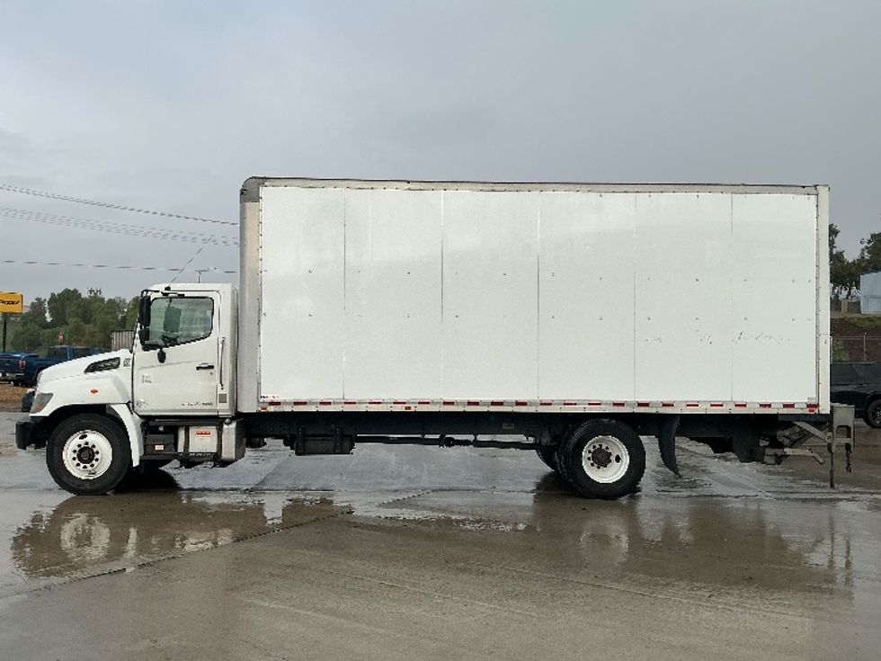 Medium Duty Box Truck-Light and Medium Duty Trucks-Hino-2019-268-Fontana-CA-291,881\n\t\tmiles-$ 33,750 - Image 4