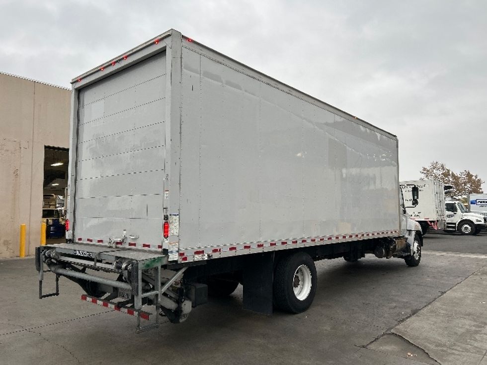Medium Duty Box Truck-Light and Medium Duty Trucks-Hino-2019-268-Fontana-CA-93,566\n\t\tmiles-$ 62,250 - Image 13