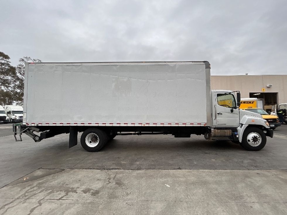 Medium Duty Box Truck-Light and Medium Duty Trucks-Hino-2019-268-Fontana-CA-93,566\n\t\tmiles-$ 62,250 - Image 15