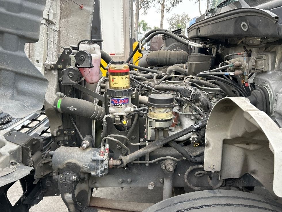 Medium Duty Box Truck-Light and Medium Duty Trucks-Hino-2019-268-Fontana-CA-93,566\n\t\tmiles-$ 62,250 - Image 24