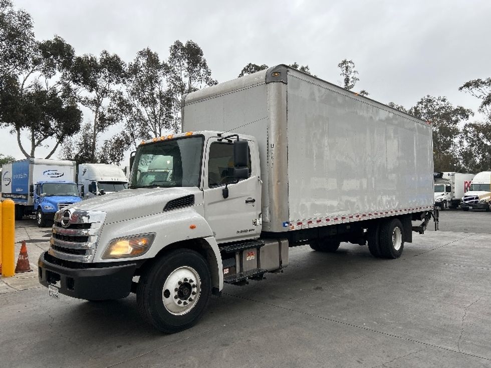 Medium Duty Box Truck-Light and Medium Duty Trucks-Hino-2019-268-Fontana-CA-93,566\n\t\tmiles-$ 62,250 - Image 3