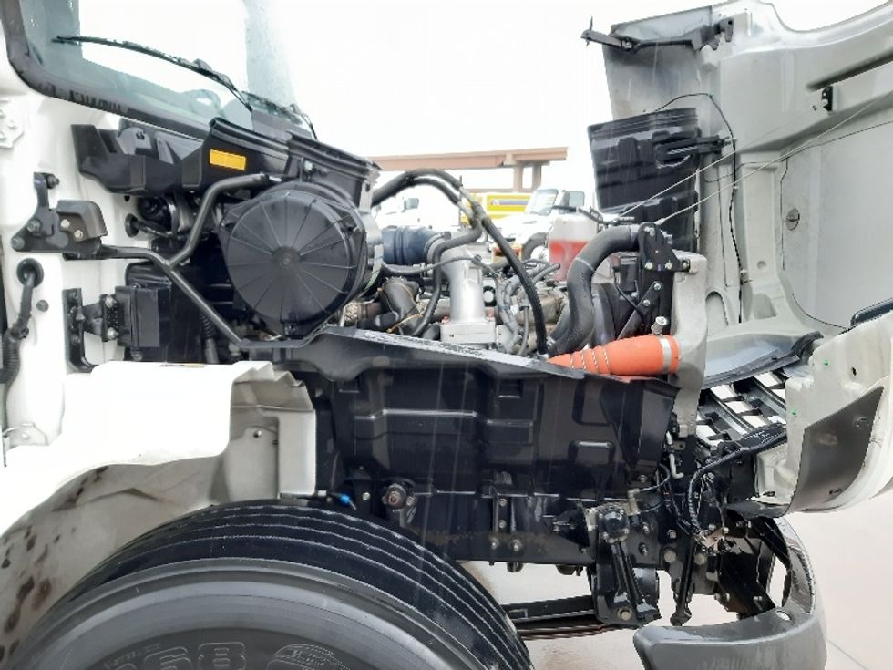 Medium Duty Box Truck-Light and Medium Duty Trucks-Hino-2019-268-Fort Worth-TX-77,836\n\t\tmiles-$ 63,500 - Image 23