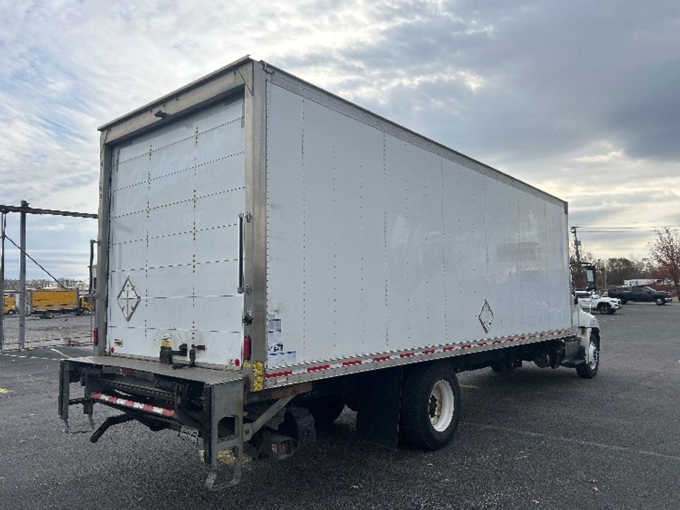 Medium Duty Box Truck-Light and Medium Duty Trucks-Hino-2019-268-Fredonia-NY-107,827\n\t\tmiles-$ 52,000 - Image 13