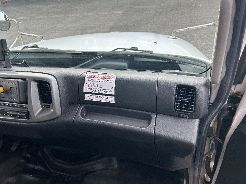 Medium Duty Box Truck-Light and Medium Duty Trucks-Hino-2019-268-Fredonia-NY-107,827\n\t\tmiles-$ 52,000 - Image 21