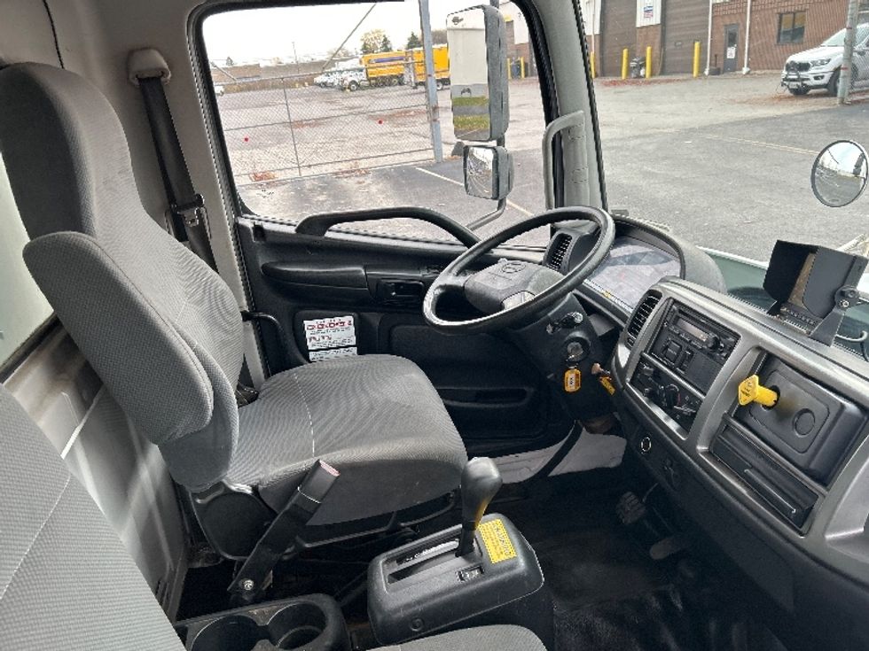 Medium Duty Box Truck-Light and Medium Duty Trucks-Hino-2019-268-Fredonia-NY-107,827\n\t\tmiles-$ 52,000 - Image 22