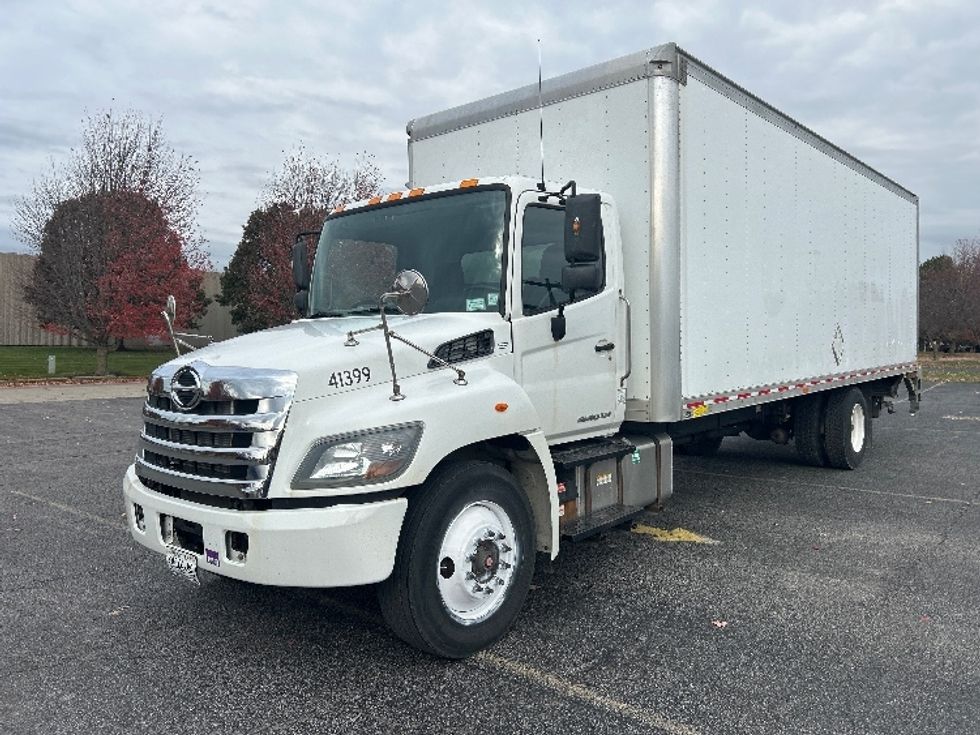 Medium Duty Box Truck-Light and Medium Duty Trucks-Hino-2019-268-Fredonia-NY-107,827\n\t\tmiles-$ 52,000 - Image 3