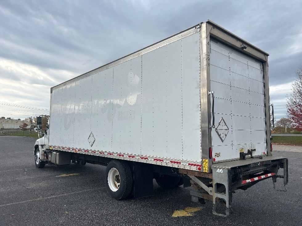 Medium Duty Box Truck-Light and Medium Duty Trucks-Hino-2019-268-Fredonia-NY-107,827\n\t\tmiles-$ 52,000 - Image 6