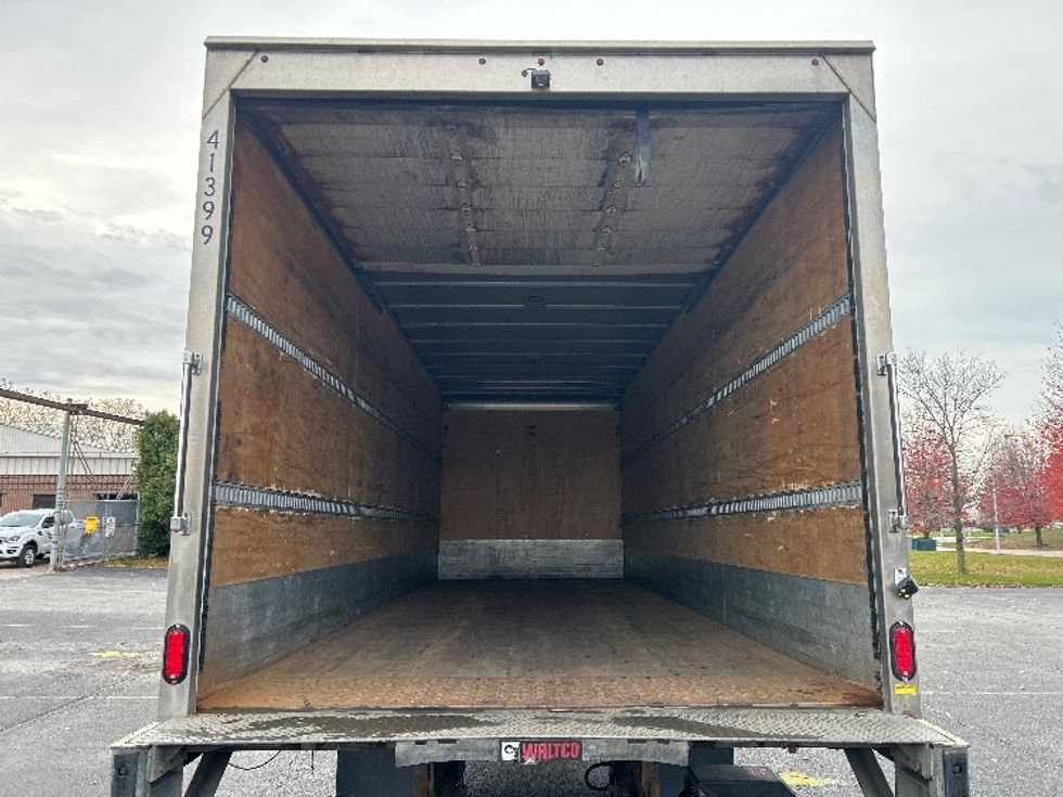 Medium Duty Box Truck-Light and Medium Duty Trucks-Hino-2019-268-Fredonia-NY-107,827\n\t\tmiles-$ 52,000 - Image 8