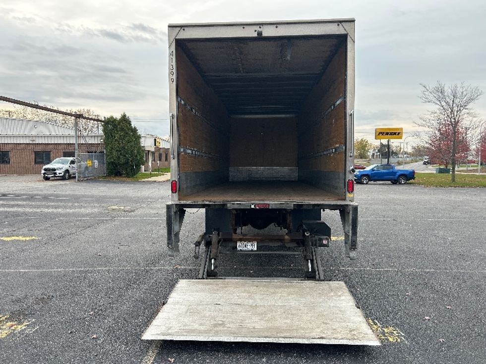 Medium Duty Box Truck-Light and Medium Duty Trucks-Hino-2019-268-Fredonia-NY-107,827\n\t\tmiles-$ 52,000 - Image 9