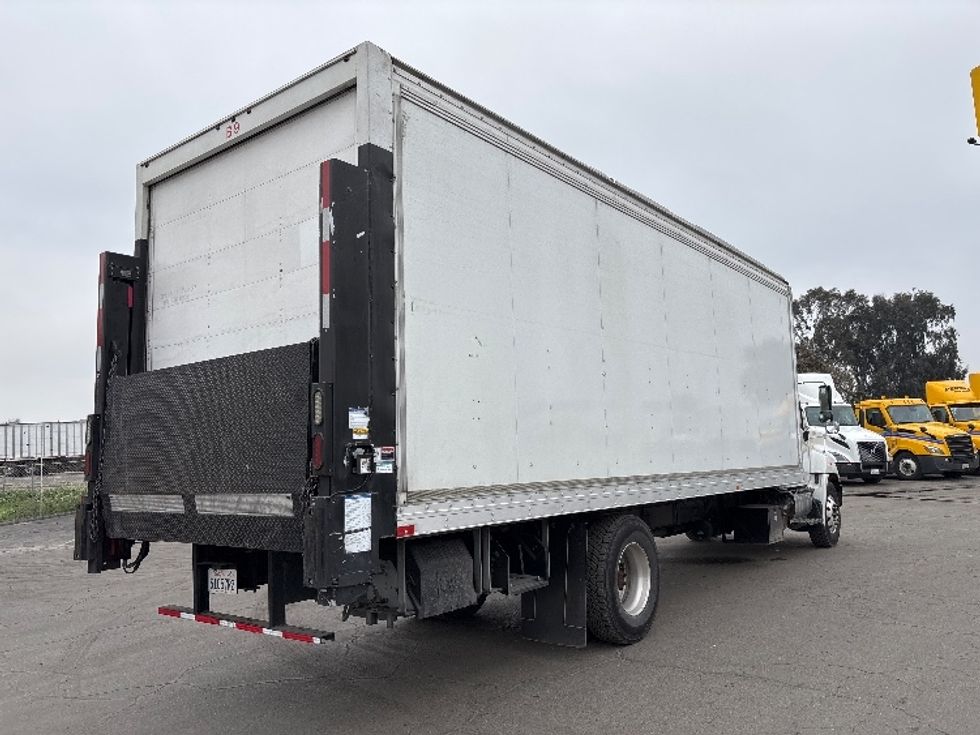 Medium Duty Box Truck-Light and Medium Duty Trucks-Hino-2019-268-Fresno-CA-105,200\n\t\tmiles-$ 61,750 - Image 13