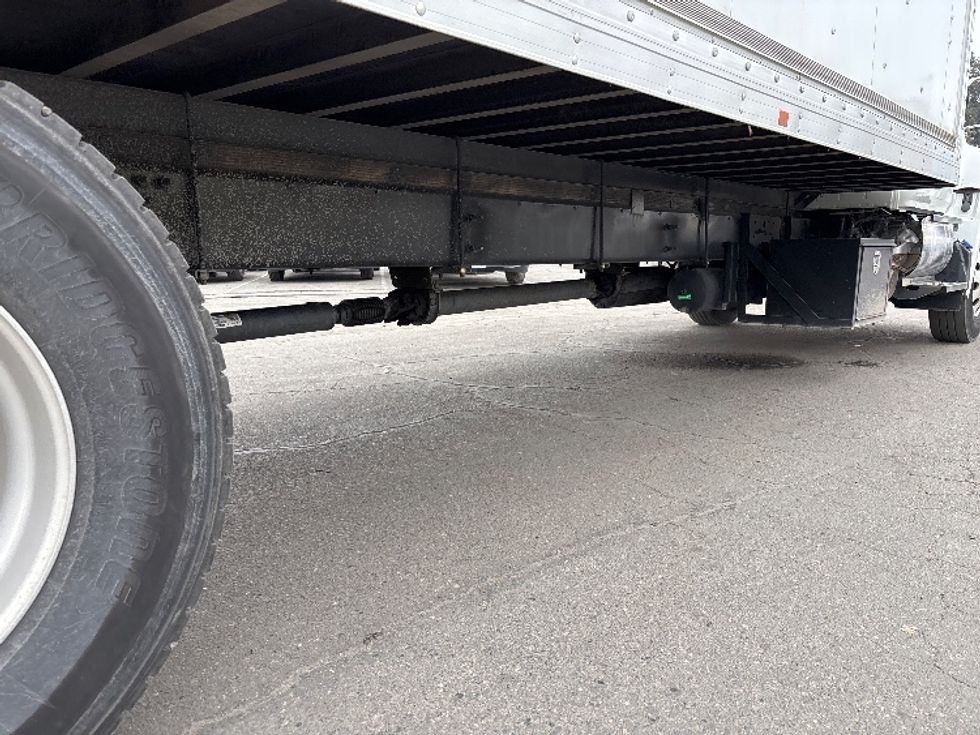 Medium Duty Box Truck-Light and Medium Duty Trucks-Hino-2019-268-Fresno-CA-105,200\n\t\tmiles-$ 61,750 - Image 14