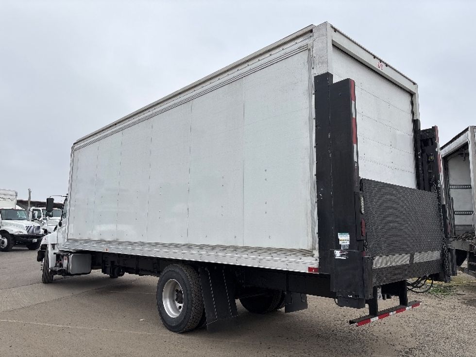 Medium Duty Box Truck-Light and Medium Duty Trucks-Hino-2019-268-Fresno-CA-105,200\n\t\tmiles-$ 61,750 - Image 6