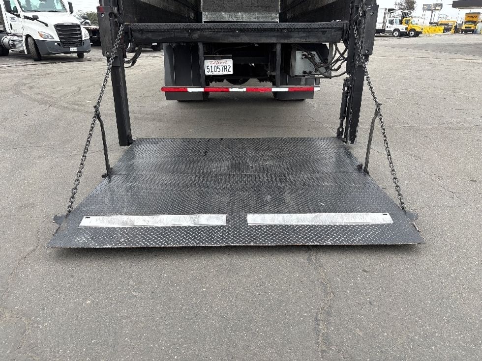 Medium Duty Box Truck-Light and Medium Duty Trucks-Hino-2019-268-Fresno-CA-105,200\n\t\tmiles-$ 61,750 - Image 9