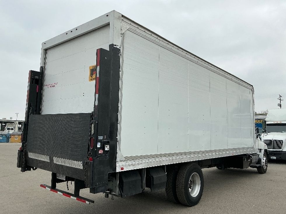 Medium Duty Box Truck-Light and Medium Duty Trucks-Hino-2019-268-Fresno-CA-129,568\n\t\tmiles-$ 59,500 - Image 13